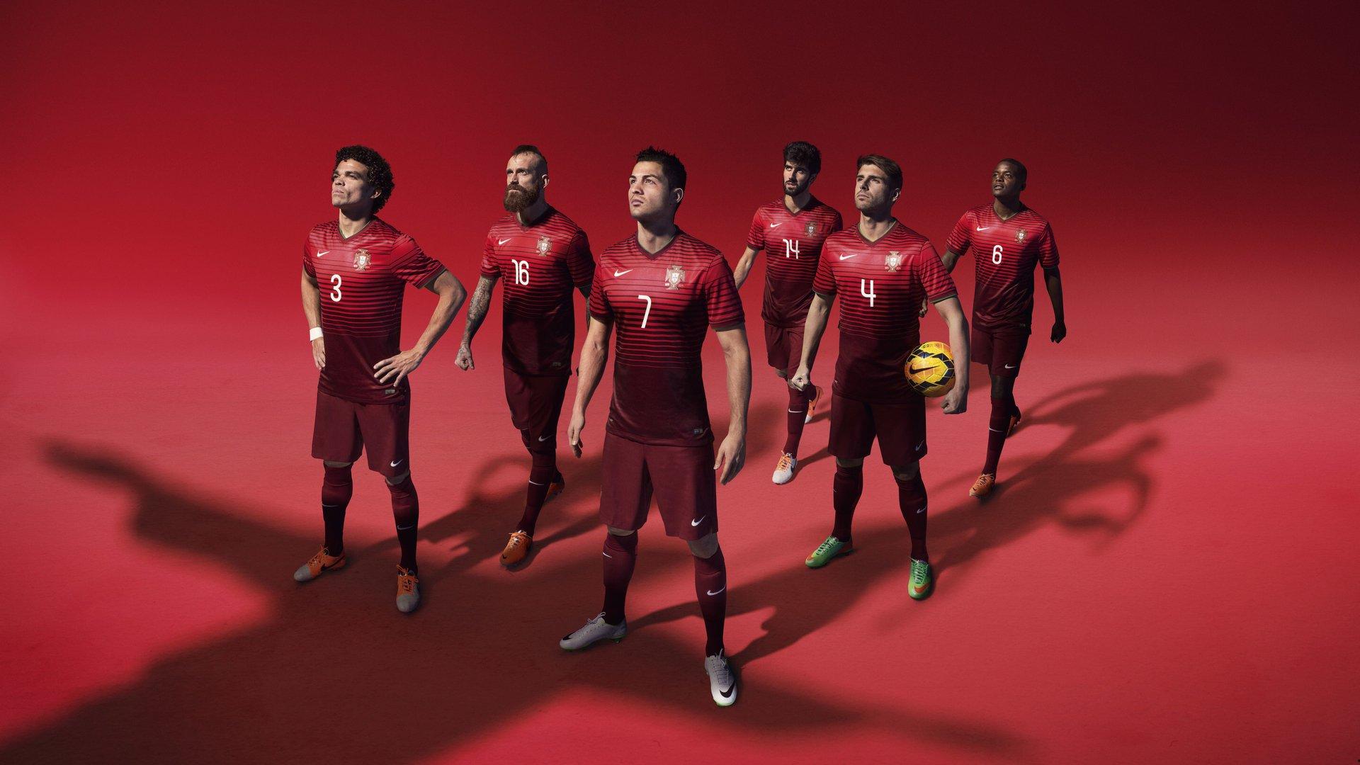 詹姆斯留守湖人，队记确认无交易或买断，球队聚焦阵容灵活性战略