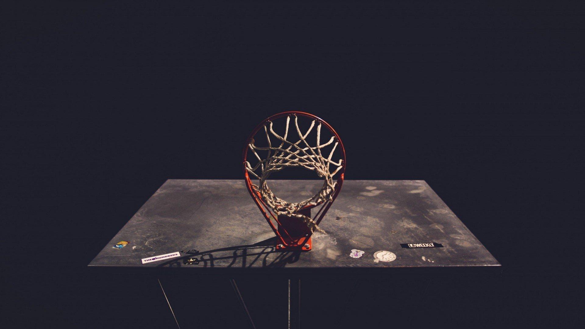 明尼苏达新王崛起，安东尼·爱德华兹能否跻身下赛季MVP争夺战？森林狼自媒体引爆讨论